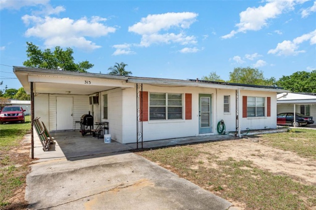 313 9TH STREET, DUNDEE, Florida 33838, 2 Bedrooms Bedrooms, ,1 BathroomBathrooms,Residential,For Sale,9TH,O6013052