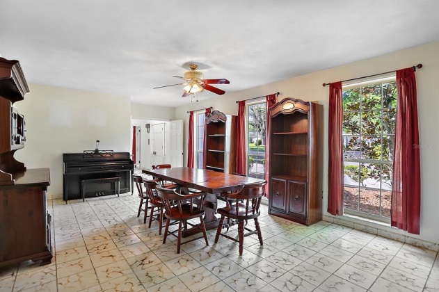 129 GRAHAM PARK DRIVE, HAINES CITY, Florida 33844, 4 Bedrooms Bedrooms, ,4 BathroomsBathrooms,Residential,For Sale,GRAHAM PARK,G5053331