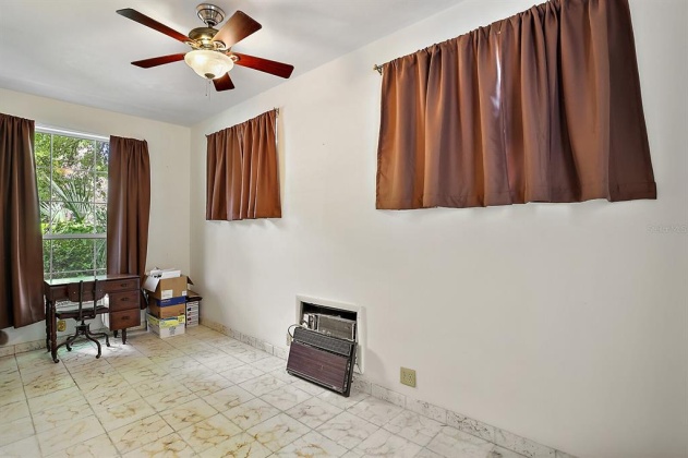 129 GRAHAM PARK DRIVE, HAINES CITY, Florida 33844, 4 Bedrooms Bedrooms, ,4 BathroomsBathrooms,Residential,For Sale,GRAHAM PARK,G5053331