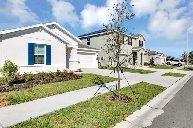 1271 LASSEN STREET, DAVENPORT, Florida 33837, 4 Bedrooms Bedrooms, ,2 BathroomsBathrooms,Residential,For Sale,LASSEN,T3362480