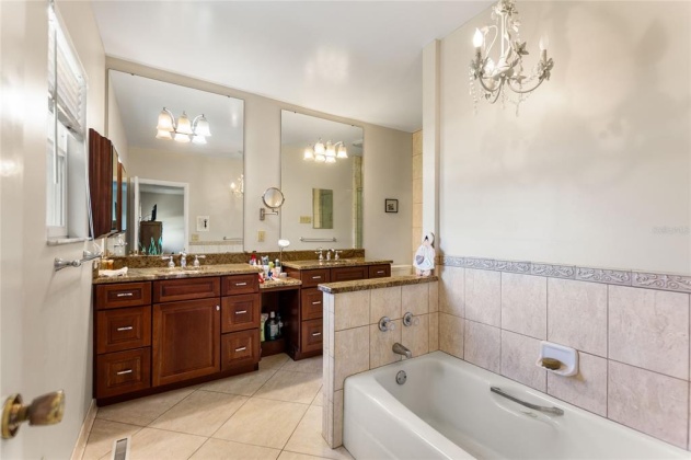 819 S LAKE STARR BLVD, LAKE WALES, Florida 33898, 4 Bedrooms Bedrooms, ,4 BathroomsBathrooms,Residential,For Sale,S LAKE STARR BLVD,P4919992
