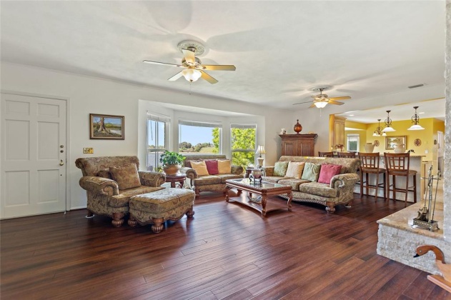 819 S LAKE STARR BLVD, LAKE WALES, Florida 33898, 4 Bedrooms Bedrooms, ,4 BathroomsBathrooms,Residential,For Sale,S LAKE STARR BLVD,P4919992