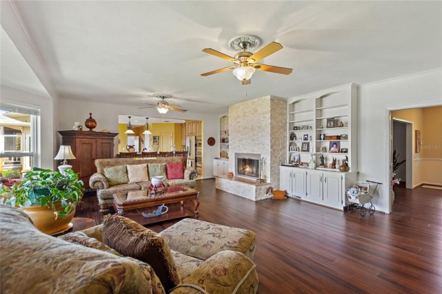 819 S LAKE STARR BLVD, LAKE WALES, Florida 33898, 4 Bedrooms Bedrooms, ,4 BathroomsBathrooms,Residential,For Sale,S LAKE STARR BLVD,P4919992