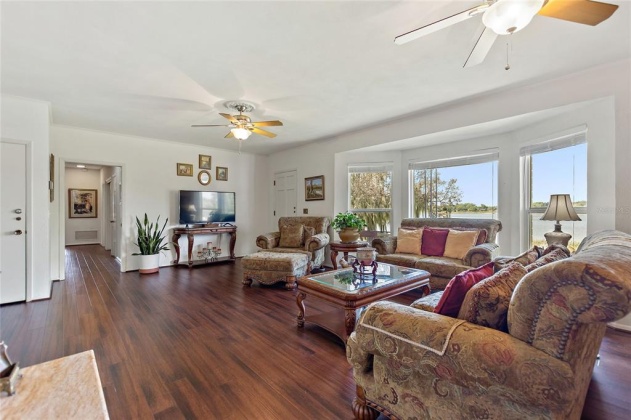 819 S LAKE STARR BLVD, LAKE WALES, Florida 33898, 4 Bedrooms Bedrooms, ,4 BathroomsBathrooms,Residential,For Sale,S LAKE STARR BLVD,P4919992