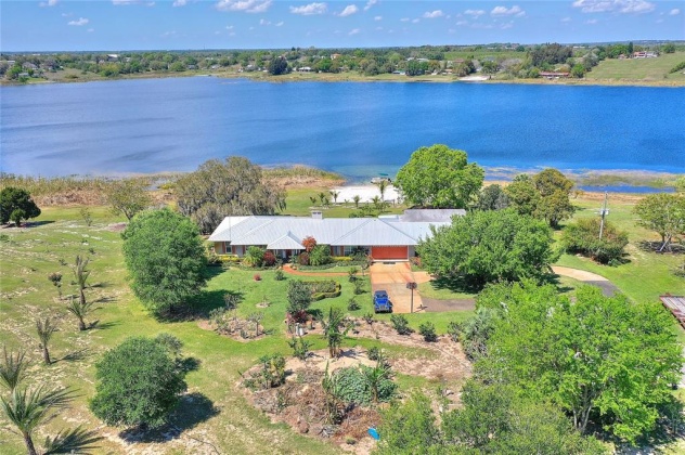 819 S LAKE STARR BLVD, LAKE WALES, Florida 33898, 4 Bedrooms Bedrooms, ,4 BathroomsBathrooms,Residential,For Sale,S LAKE STARR BLVD,P4919992