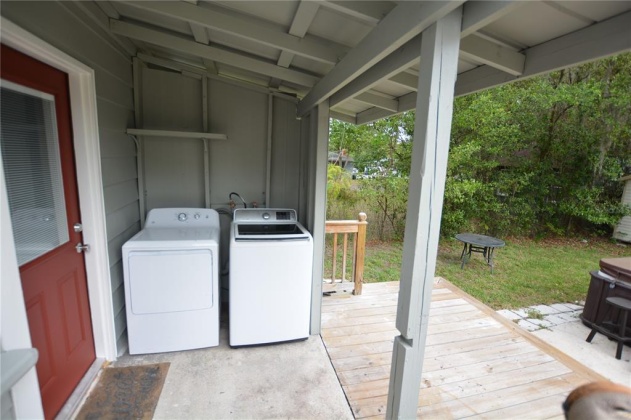 1034 DAKOTA AVENUE, LAKELAND, Florida 33803, 2 Bedrooms Bedrooms, ,1 BathroomBathrooms,Residential,For Sale,DAKOTA,L4928837