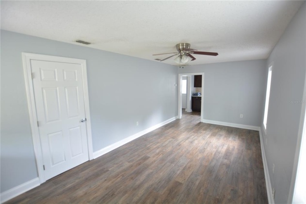 1034 DAKOTA AVENUE, LAKELAND, Florida 33803, 2 Bedrooms Bedrooms, ,1 BathroomBathrooms,Residential,For Sale,DAKOTA,L4928837