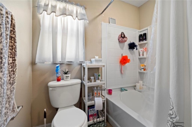 17 INCONNU DRIVE, POINCIANA, Florida 34759, 3 Bedrooms Bedrooms, ,2 BathroomsBathrooms,Residential,For Sale,INCONNU,S5064814