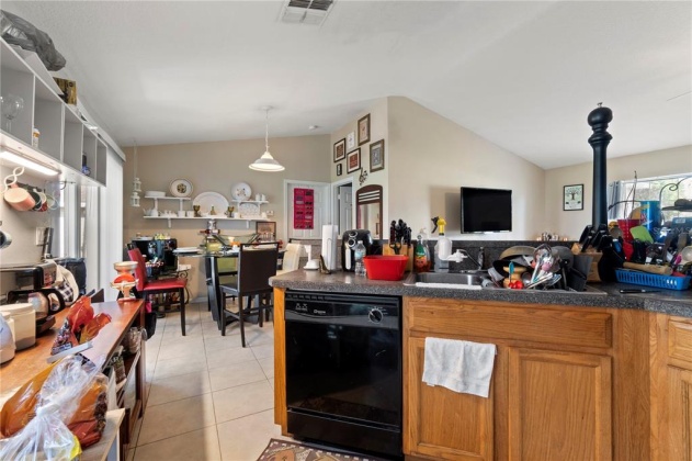 17 INCONNU DRIVE, POINCIANA, Florida 34759, 3 Bedrooms Bedrooms, ,2 BathroomsBathrooms,Residential,For Sale,INCONNU,S5064814
