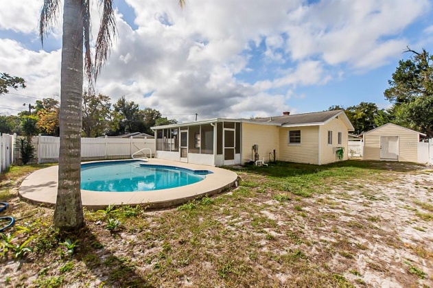 307 CONGRESS AVENUE, AUBURNDALE, Florida 33823, 3 Bedrooms Bedrooms, ,2 BathroomsBathrooms,Residential,For Sale,CONGRESS,O5991818