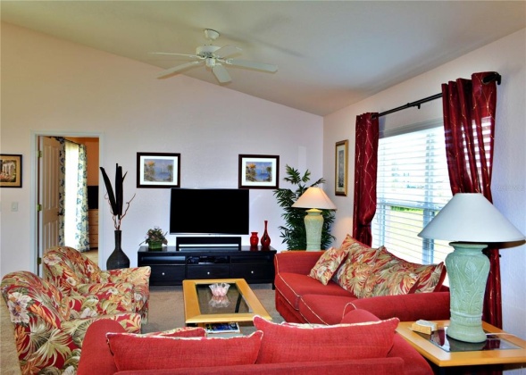 752 RESERVE PLACE, DAVENPORT, Florida 33896, 4 Bedrooms Bedrooms, ,3 BathroomsBathrooms,Residential,For Sale,RESERVE,O6007986