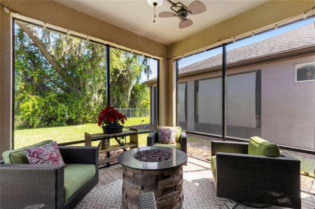 320 ALICANTE COURT, DAVENPORT, Florida 33837, 2 Bedrooms Bedrooms, ,2 BathroomsBathrooms,Residential,For Sale,ALICANTE,S5064637