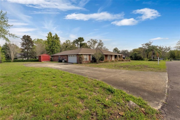 15 PINE FOREST CIRCLE, HAINES CITY, Florida 33844, 3 Bedrooms Bedrooms, ,2 BathroomsBathrooms,Residential,For Sale,PINE FOREST,P4920053