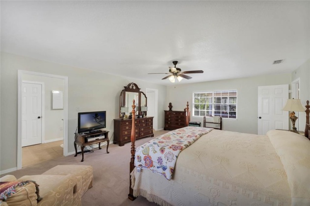 15 PINE FOREST CIRCLE, HAINES CITY, Florida 33844, 3 Bedrooms Bedrooms, ,2 BathroomsBathrooms,Residential,For Sale,PINE FOREST,P4920053