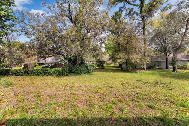 15 PINE FOREST CIRCLE, HAINES CITY, Florida 33844, 3 Bedrooms Bedrooms, ,2 BathroomsBathrooms,Residential,For Sale,PINE FOREST,P4920053