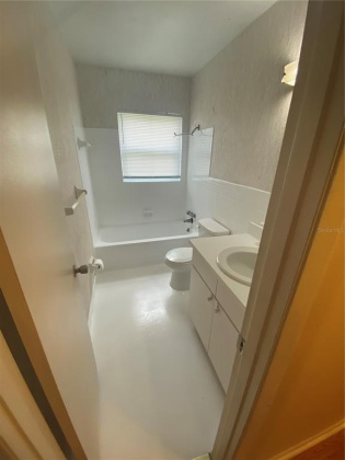 810 17TH TERRACE, WINTER HAVEN, Florida 33881, 3 Bedrooms Bedrooms, ,1 BathroomBathrooms,Residential,For Sale,17TH,T3362544