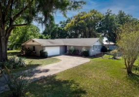 4087 LAKE MARIANNA DRIVE, WINTER HAVEN, Florida 33881, 2 Bedrooms Bedrooms, ,2 BathroomsBathrooms,Residential,For Sale,LAKE MARIANNA,T3362605